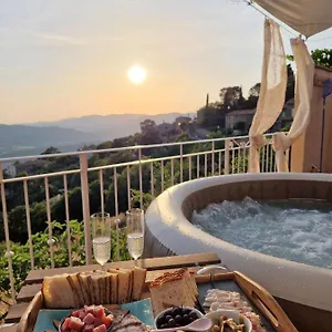 Romantica Apartment