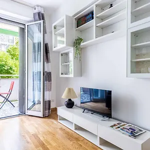 https://altido-adorable-flat-with-balcony.it-lombardy.com