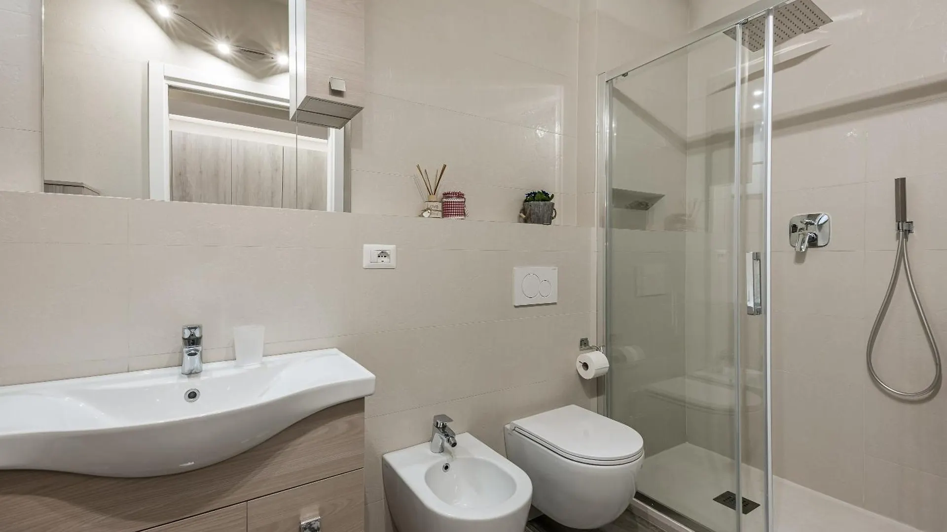 Siena Living Apartment